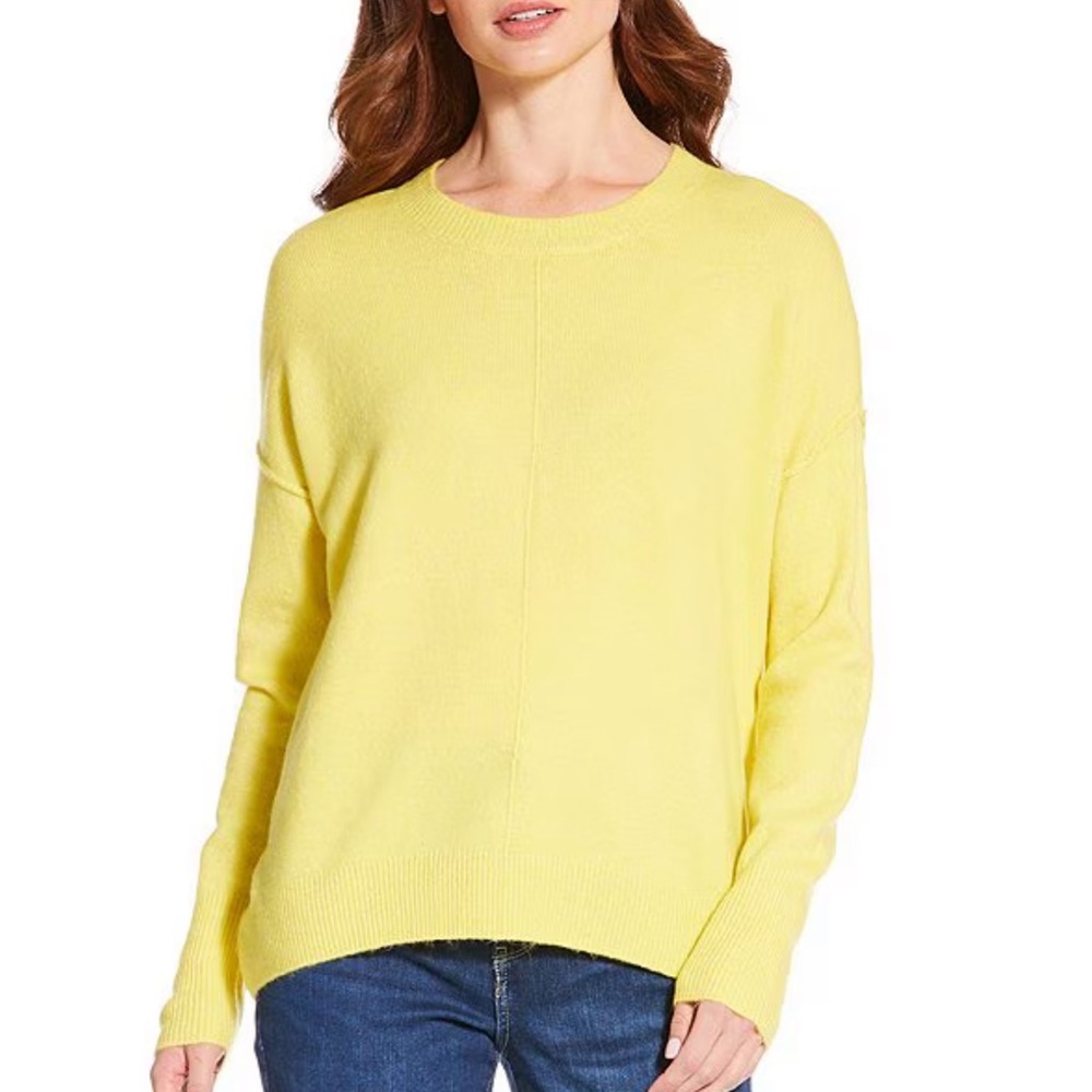 Vince Camuto crewneck sweater in color Citron sz medium